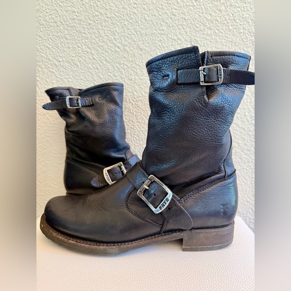 FRYE Veronica Shortie Short Boots Womens 8 Black Slouch Moto Biker Buckle READ - Picture 1 of 12